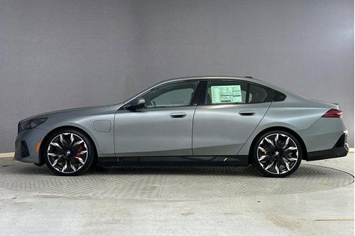 2026 BMW 550e xDrive