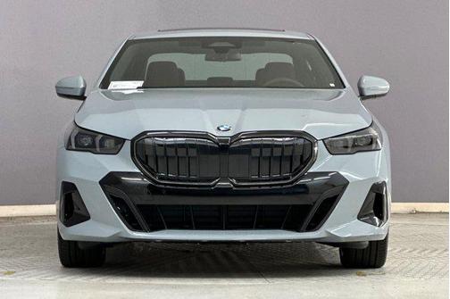 2026 BMW 530 530i