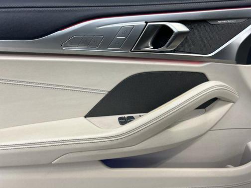 2023 BMW 840 i