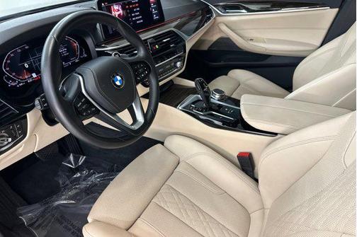 2022 BMW 540 i