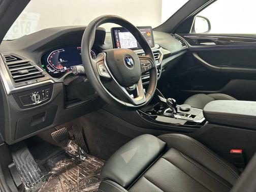 2024 BMW X4 xDrive30i