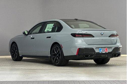 2025 BMW 760 i xDrive