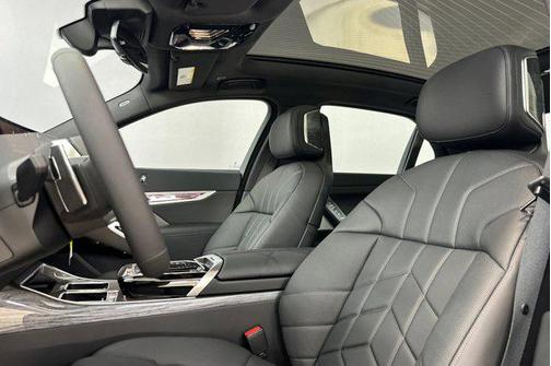 2025 BMW 760 i xDrive