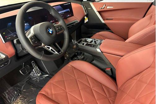 2026 BMW iX xDrive60
