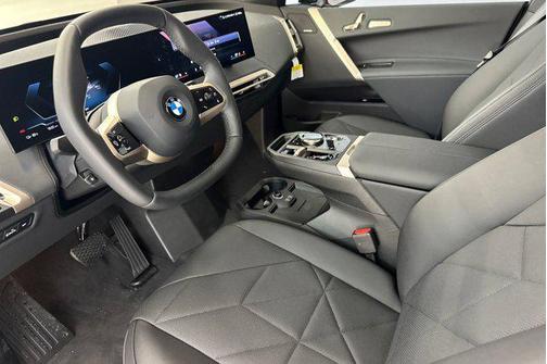 2026 BMW iX xDrive45