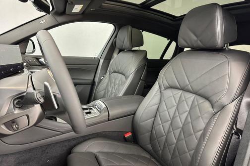 Black Sapphire Metallic 2027 BMW X6 M60i