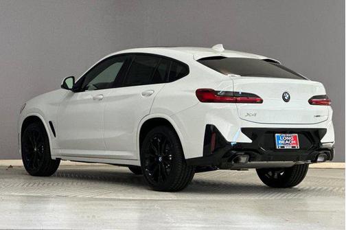 2025 BMW X4 xDrive30i