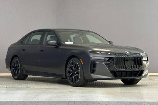 2026 BMW 740 740i