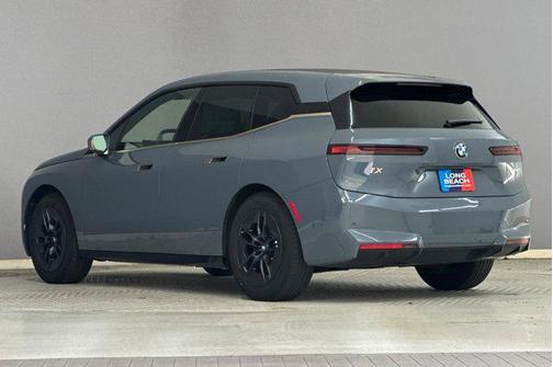 2026 BMW iX xDrive60