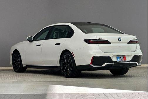 2024 BMW 740 740i