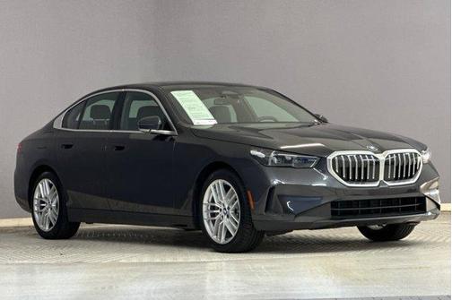 2025 BMW 530 530i