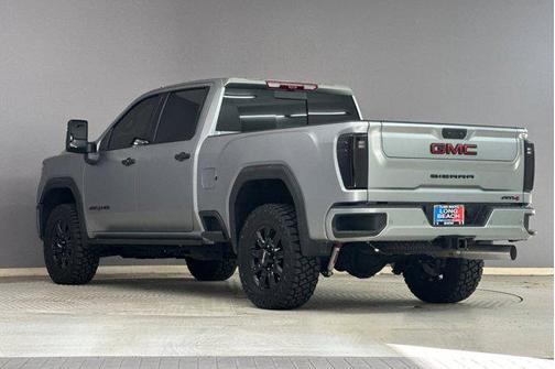 2025 GMC Sierra 2500 AT4