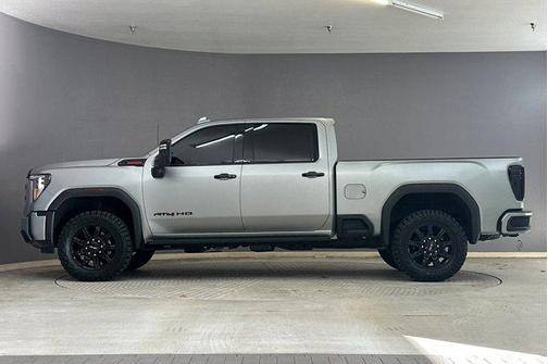 2025 GMC Sierra 2500 AT4