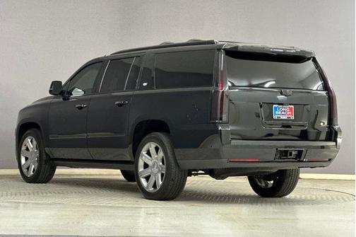 2017 Cadillac Escalade ESV Premium Luxury