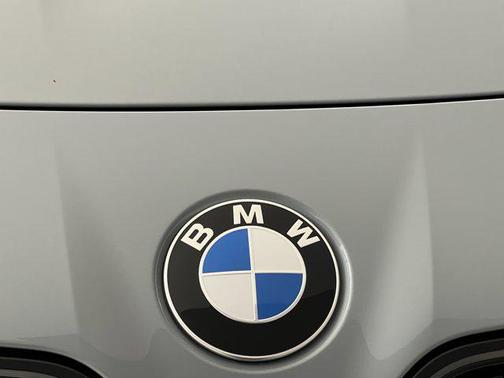 2025 BMW 740 i