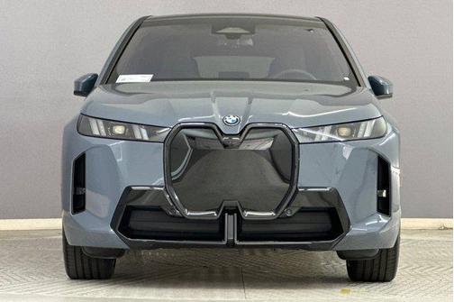 2026 BMW iX xDrive45