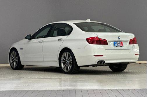 2016 BMW 528 528i