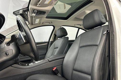 2016 BMW 528 528i