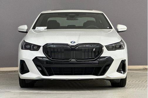 2026 BMW i5 eDrive40