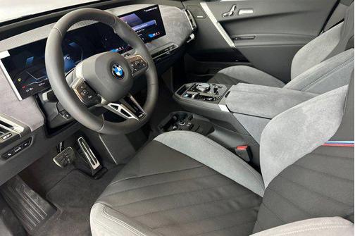 2026 BMW iX xDrive60