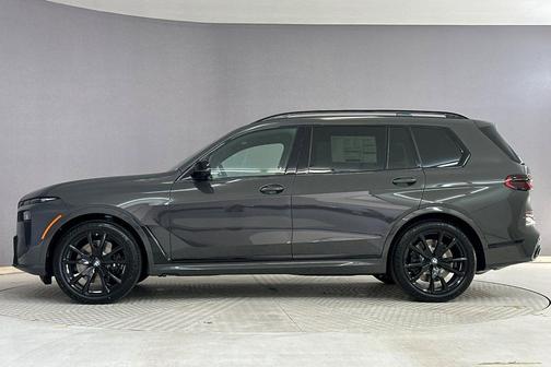 Dravit Grey Metallic 2027 BMW X7 M60i