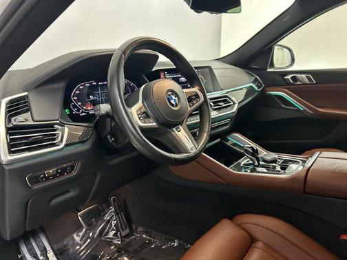 2023 BMW X6 M50i
