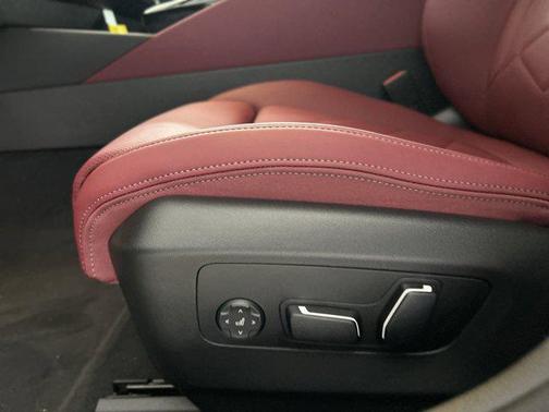 2025 BMW 530 i