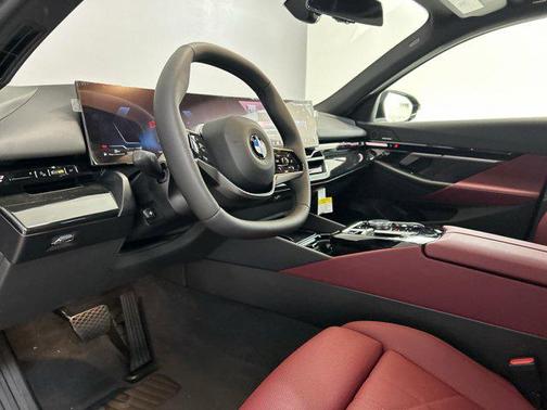 2025 BMW 530 i