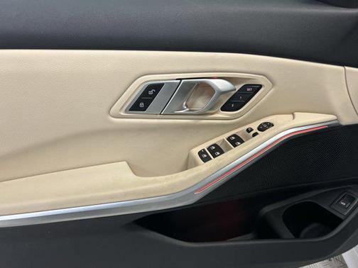 2022 BMW 330 330i