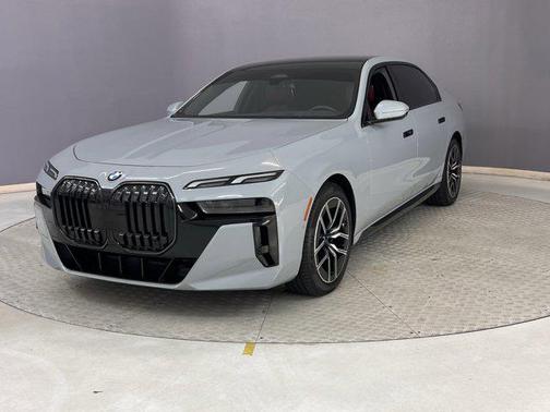 2024 BMW 740 i