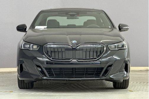 2026 BMW 530 530i