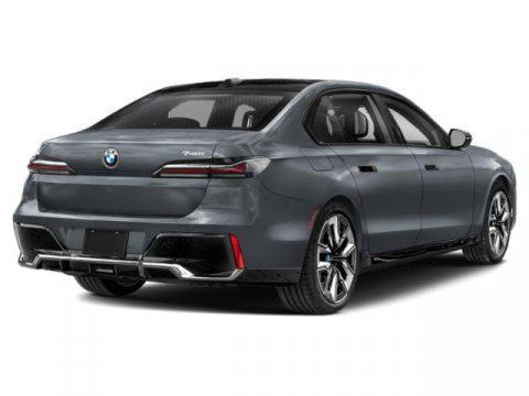 2025 BMW 740 i