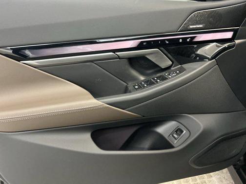 2025 BMW i5 eDrive40