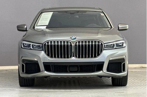 2022 BMW M760 xDrive