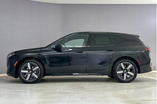 2026 BMW iX xDrive45