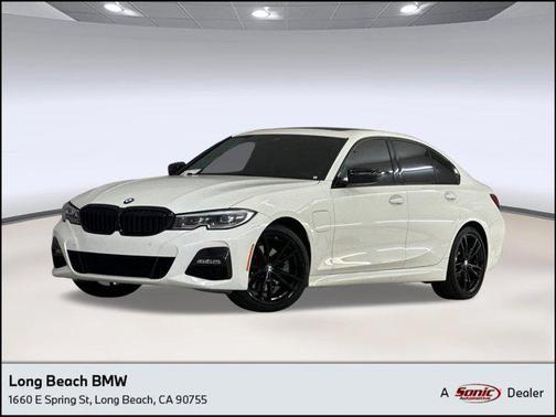 Alpine White 2021 BMW 330e 330e