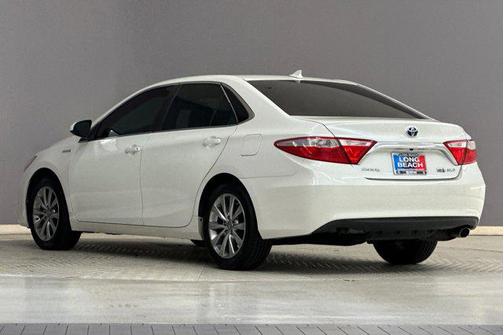 2017 Toyota Camry Hybrid XLE
