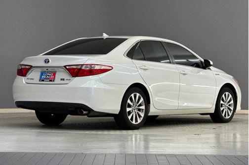 2017 Toyota Camry Hybrid XLE