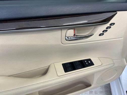 2015 Lexus ES 350 Crafted Line