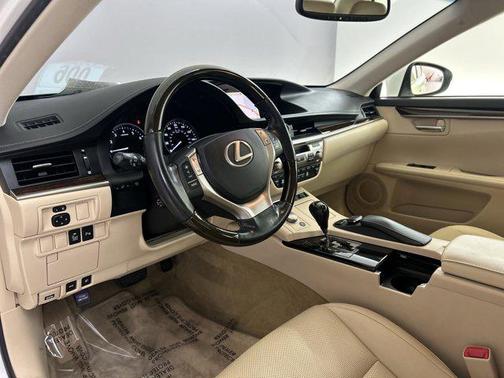 2015 Lexus ES 350 Crafted Line