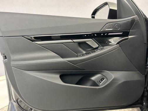 2025 BMW 530 i
