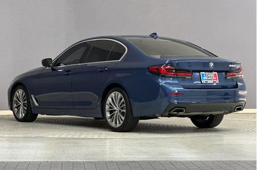2022 BMW 530 i