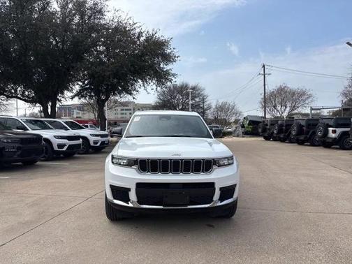 2024 Jeep Grand Cherokee L Laredo