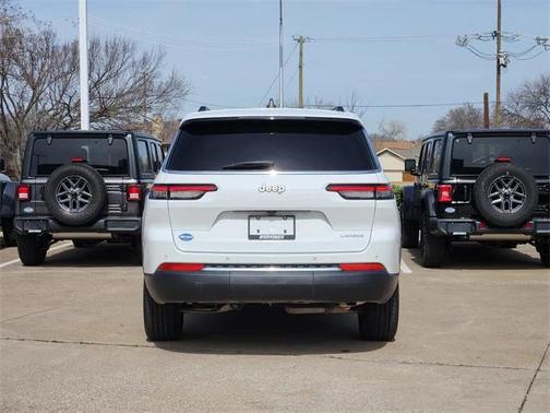 2024 Jeep Grand Cherokee L Laredo