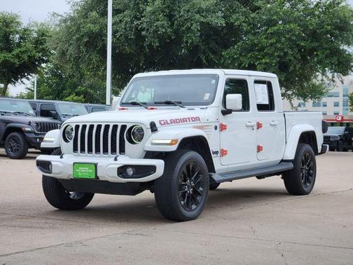 Bright White Clearcoat 2023 Jeep Gladiator Overland