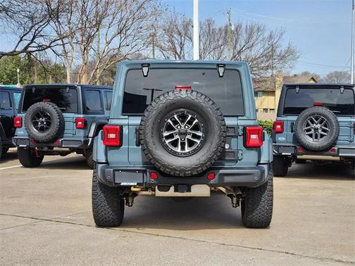 2024 Jeep Wrangler Rubicon 392