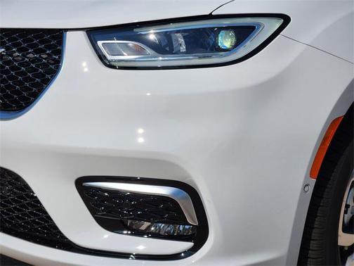2026 Chrysler Pacifica L