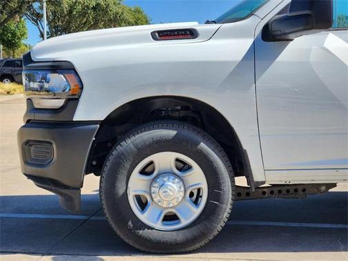 2024 RAM 2500 Tradesman Regular Cab 4x2 8' Box