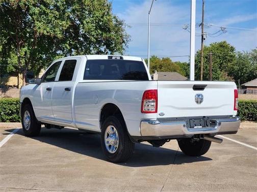 2024 RAM 2500 Tradesman Crew Cab 4x2 8' Box