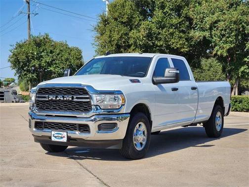 2024 RAM 2500 Tradesman Crew Cab 4x2 8' Box